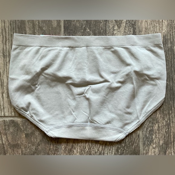 New Jockey Smooth & Shine Seamfree Hipster Panties Size 5/S Grey - Picture 2 of 2